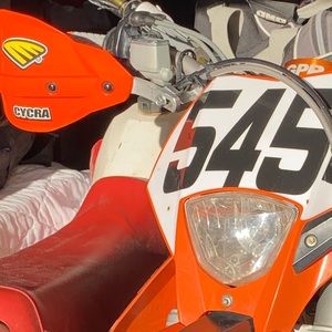 Meet your Posher, Gino